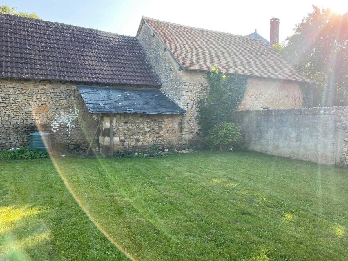Gîte Mézières-sous-Lavardin, 4 pièces, 6 personnes - FR-1-410-333 Exterior foto